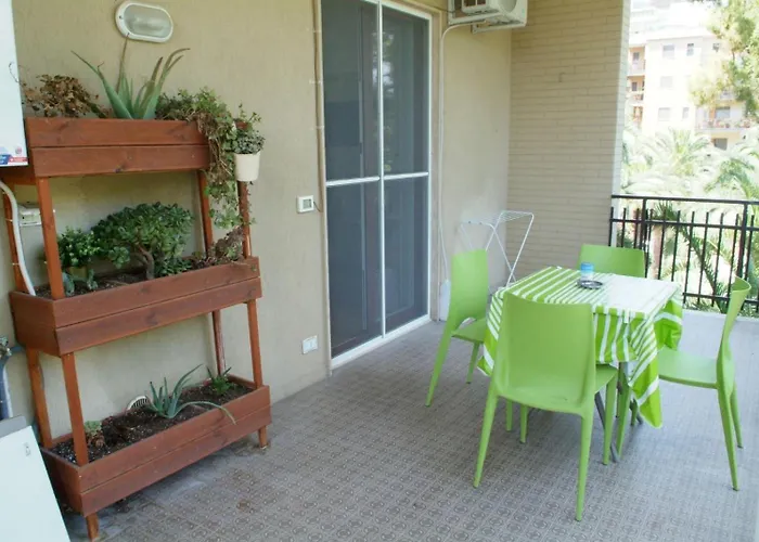 La Casa Di Telen Zona Policlinico Oncologico E De Grecis Lägenhet